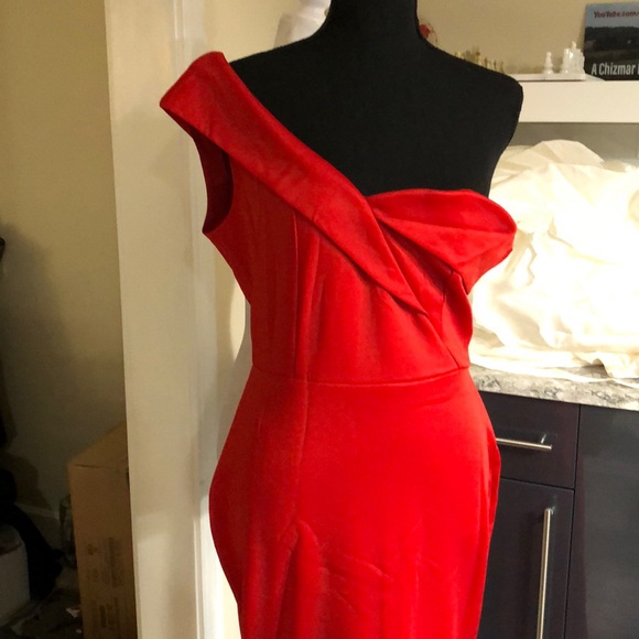 Red one shoulder flared bottom maxi - Picture 7 of 8